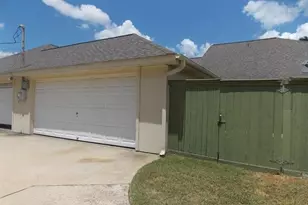 7965 Pecan Dr, Beaumont, TX 77713 - Photo 18