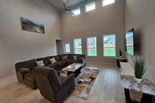 5639 Silverleaf Oak Ln, Houston, TX 77066 - Photo 6