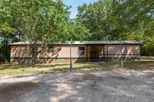 4887 Long Shadows Rd, Navasota, TX 77868 - Photo 2