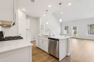 5223 Kingdom Heights Blvd, Rosenberg, TX 77471 - Photo 12