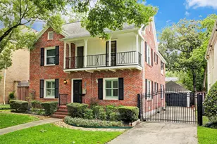 2324 Goldsmith St, Houston, TX 77030 - Photo 2