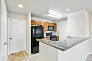 12022 Clifton Oaks Dr, Houston, TX 77099 - Photo 12