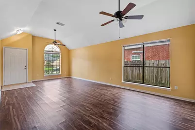 2818 Blue Jay Circle, Humble, TX 77396 - Photo 4