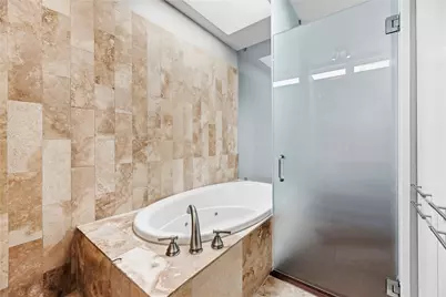 1107 W 17th Street, Houston, TX 77008 - Photo 10