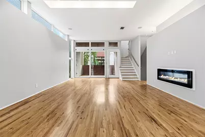 1107 W 17th Street, Houston, TX 77008 - Photo 2