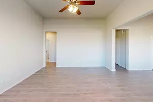 1707 Prairie Ridge Ct, Angleton, TX 77515 - Photo 16