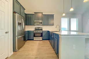 1707 Prairie Ridge Ct, Angleton, TX 77515 - Photo 2