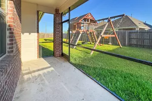 1707 Prairie Ridge Ct, Angleton, TX 77515 - Photo 4
