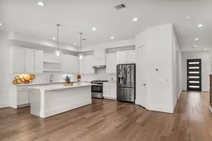 1745 Ojeman Point Ln, Houston, TX 77055 - Photo 12