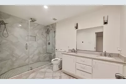 8522 Westview Drive, Houston, TX 77055 - Photo 22