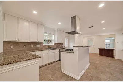 8522 Westview Drive, Houston, TX 77055 - Photo 6