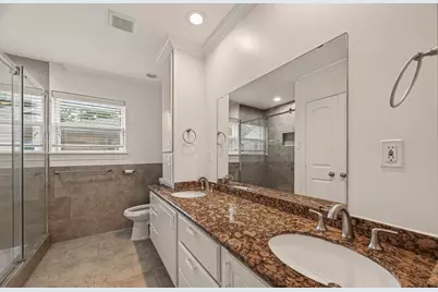 8522 Westview Drive, Houston, TX 77055 - Photo 12