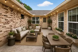 8522 Westview Dr, Houston, TX 77055 - Photo 6