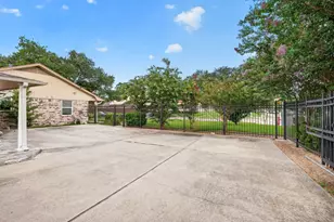 8522 Westview Dr, Houston, TX 77055 - Photo 32