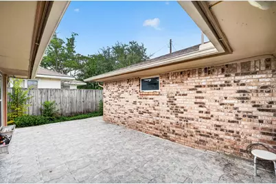 8522 Westview Drive, Houston, TX 77055 - Photo 24