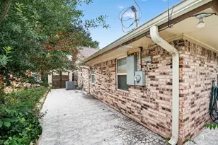 8522 Westview Dr, Houston, TX 77055 - Photo 24