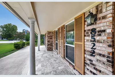 8522 Westview Drive, Houston, TX 77055 - Photo 18