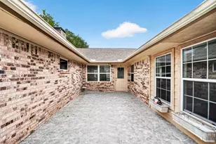 8522 Westview Dr, Houston, TX 77055 - Photo 20