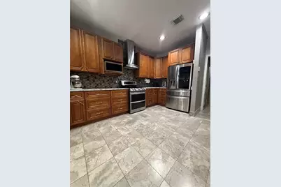 9718 Crystal Boulevard, Baytown, TX 77521 - Photo 6