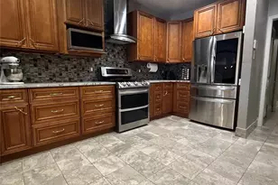 9718 Crystal Blvd, Baytown, TX 77521 - Photo 6