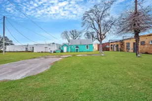 617 4th Ave N, Texas City, TX 77590 - Photo 1