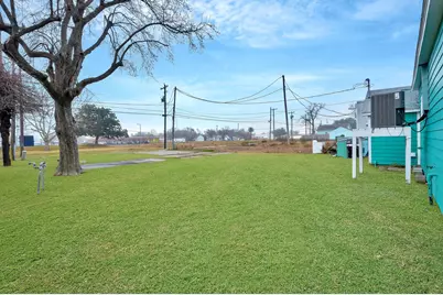 617 4th Avenue N, Texas City, TX 77590 - Photo 4