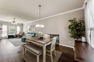 512 Forest Village Cir, La Marque, TX 77568 - Photo 10