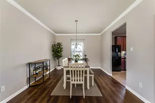 512 Forest Village Cir, La Marque, TX 77568 - Photo 12