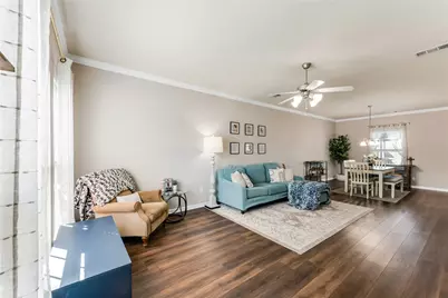 512 Forest Village Circle, La Marque, TX 77568 - Photo 6