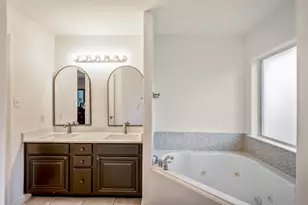 12944 Point Aquarius Blvd, Willis, TX 77318 - Photo 14