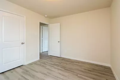 5815 Northern Oak Street, Houston, TX 77016 - Photo 10