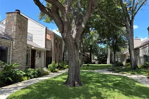 12625 Memorial Dr, Houston, TX 77024 - Photo 2