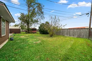 7010 Woodrow St, Texas City, TX 77591 - Photo 18