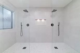 15651 Whitewater Ln, Houston, TX 77079 - Photo 16