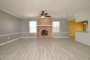 2711 Williamsburg Dr, Dickinson, TX 77539 - Photo 16