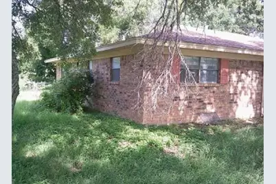 1200 Cliff Drive, Graham, TX 76450 - Photo 2