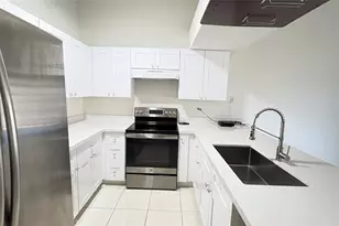 12932 Greenway Chase Ct, Houston, TX 77072 - Photo 4