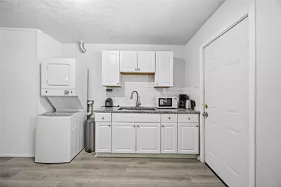 6734 Burkett Street #4, Houston, TX 77021 - Photo 4