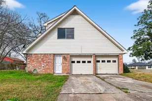 8438 Gallahad St, Houston, TX 77078 - Photo 4