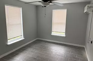 301 N Avenue C, Freeport, TX 77541 - Photo 12