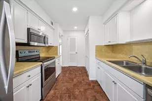 5827 Valley Forge Dr, Houston, TX 77057 - Photo 8