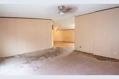 8858 County Road 615, Skidmore, TX 78389 - Photo 12