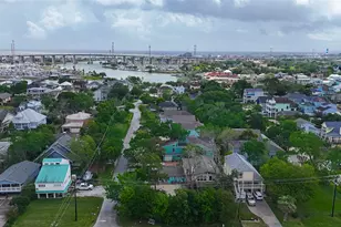 921 Ivy Rd, Clear Lake Shores, TX 77565 - Photo 46