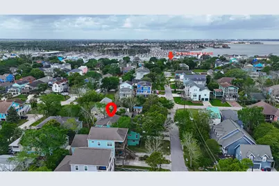 921 Ivy Road, Clear Lake Shores, TX 77565 - Photo 2