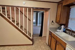 1011 6th St, East Bernard, TX 77435 - Photo 20