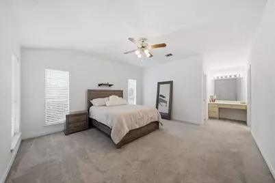 4406 Mill River Court, Pasadena, TX 77505 - Photo 4