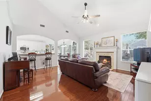 3803 Heritage Colony Dr, Missouri City, TX 77459 - Photo 8