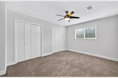 818 Silvergate Drive, Houston, TX 77079 - Photo 36