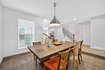 818 Silvergate Drive, Houston, TX 77079 - Photo 10