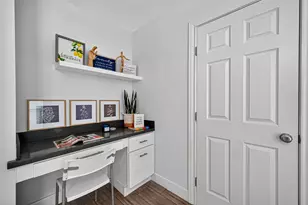 818 Silvergate Dr, Houston, TX 77079 - Photo 18